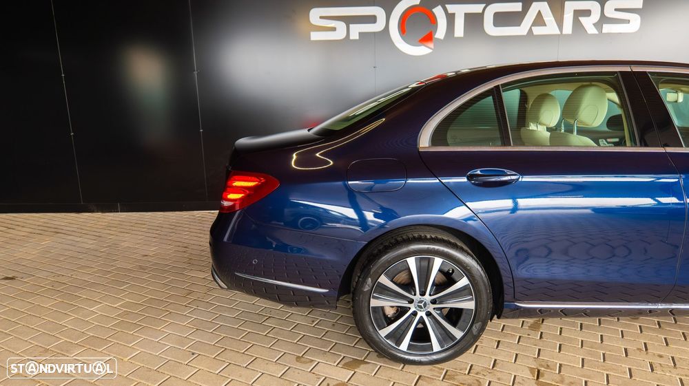 Mercedes-Benz E 300 e Exclusive Line - 4