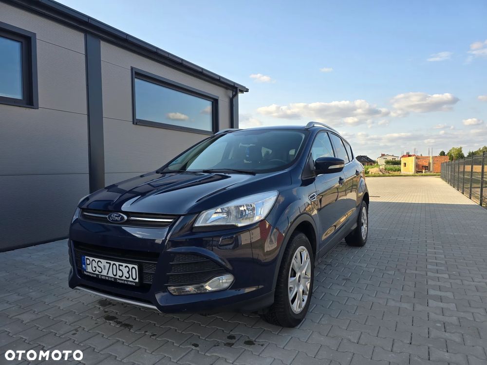 Ford Kuga 1.5 EcoBoost 2x4 Titanium - 1