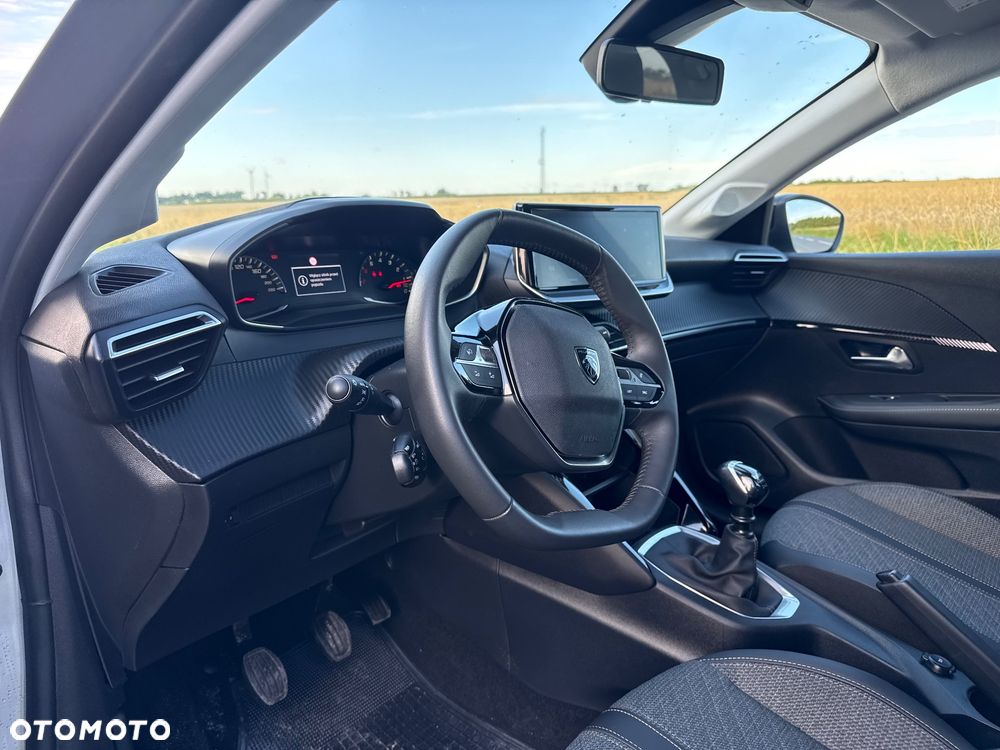 Peugeot 208 PureTech 100 Business - 13
