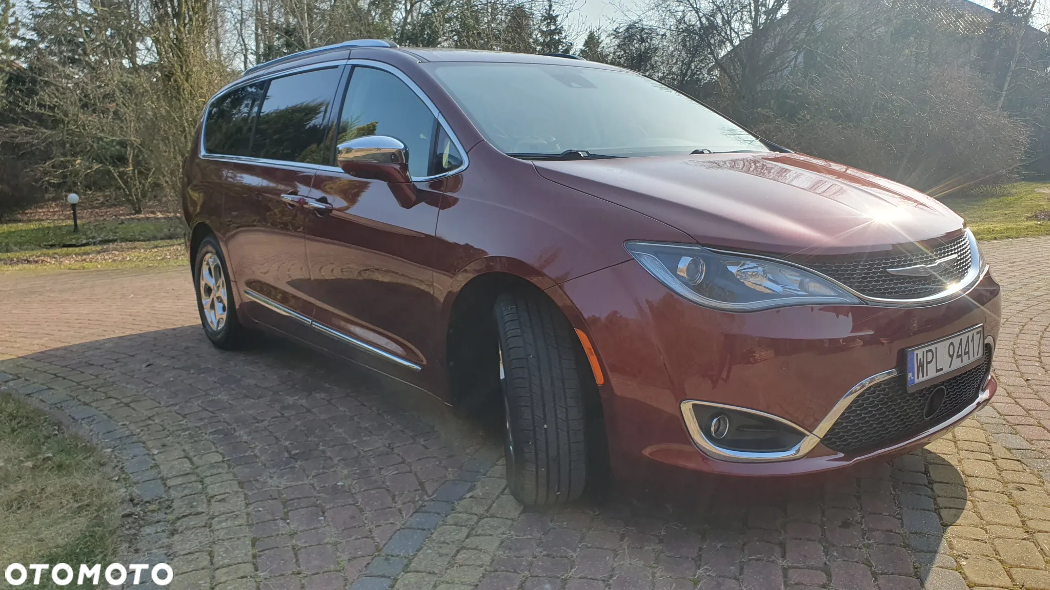 Chrysler Pacifica - 5