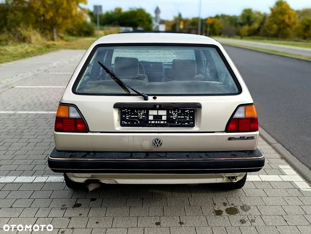 Volkswagen Golf - 8