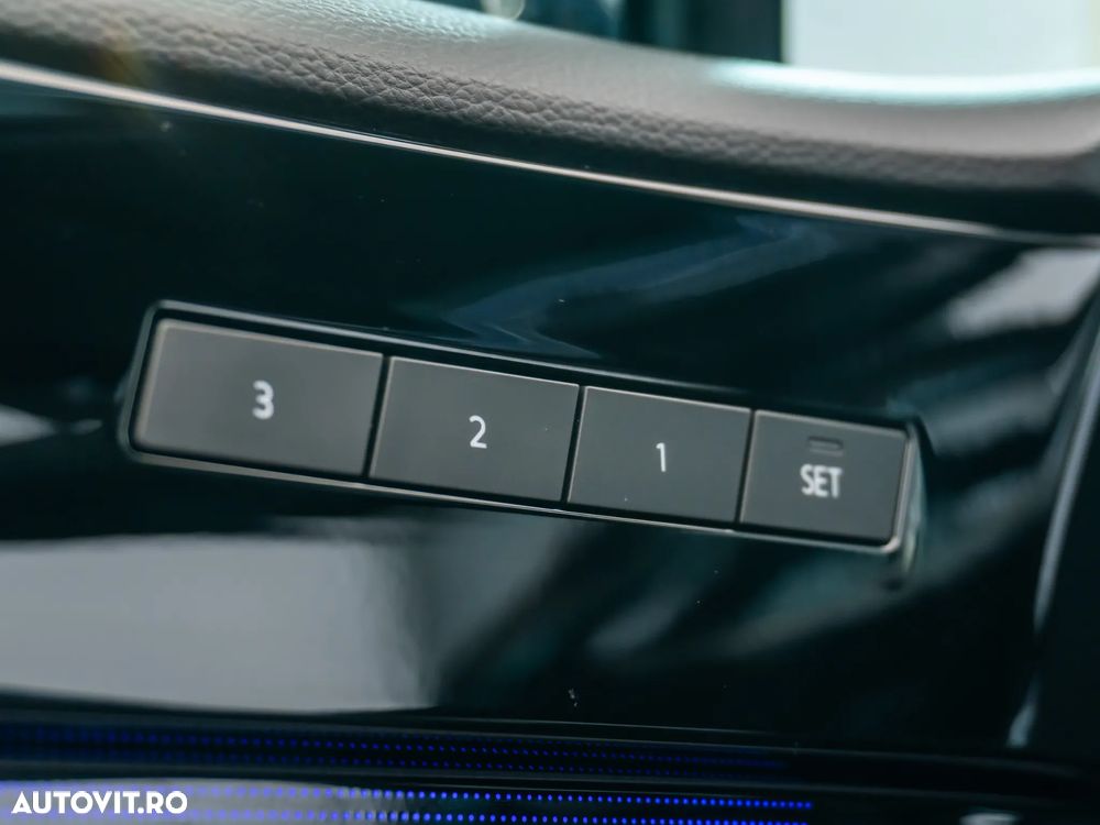 Volkswagen Touareg 3.0 V6 TDI 4Motion DPF Automatik R-Line - 27