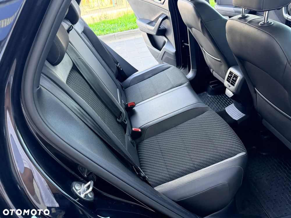 Volkswagen T-Roc 1.5 TSI R-Line DSG - 14