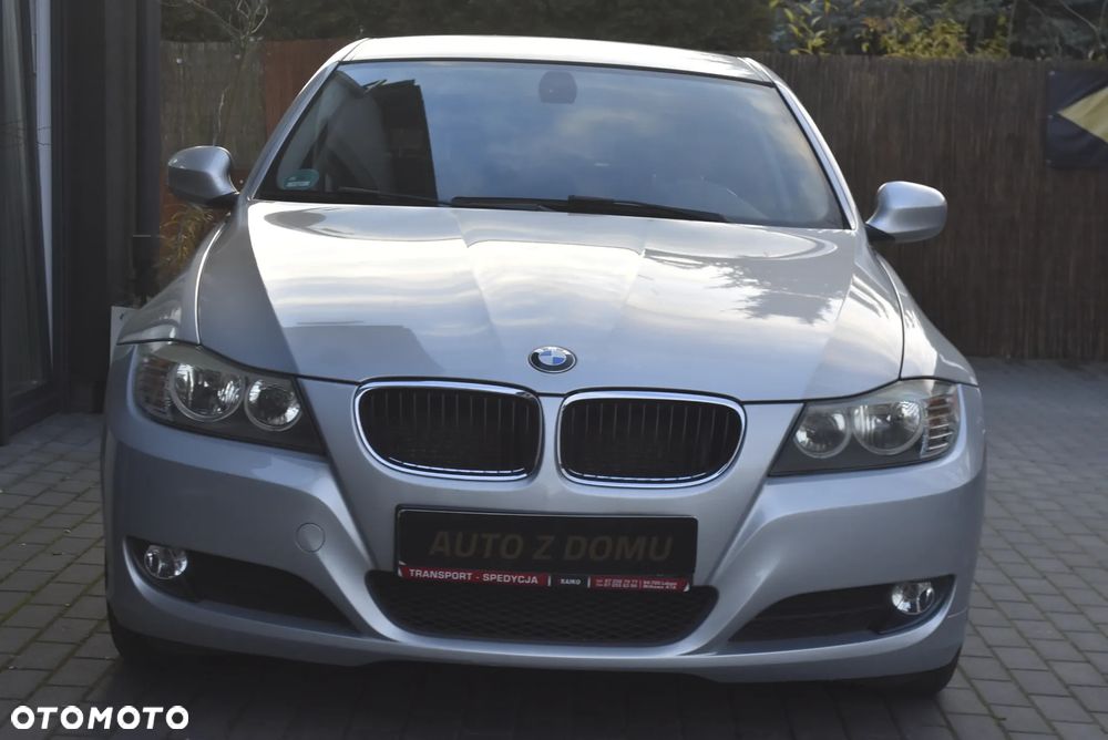 BMW Seria 3 318i Edition Sport - 2