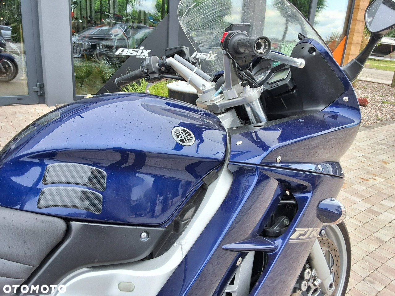 Yamaha FJR - 7