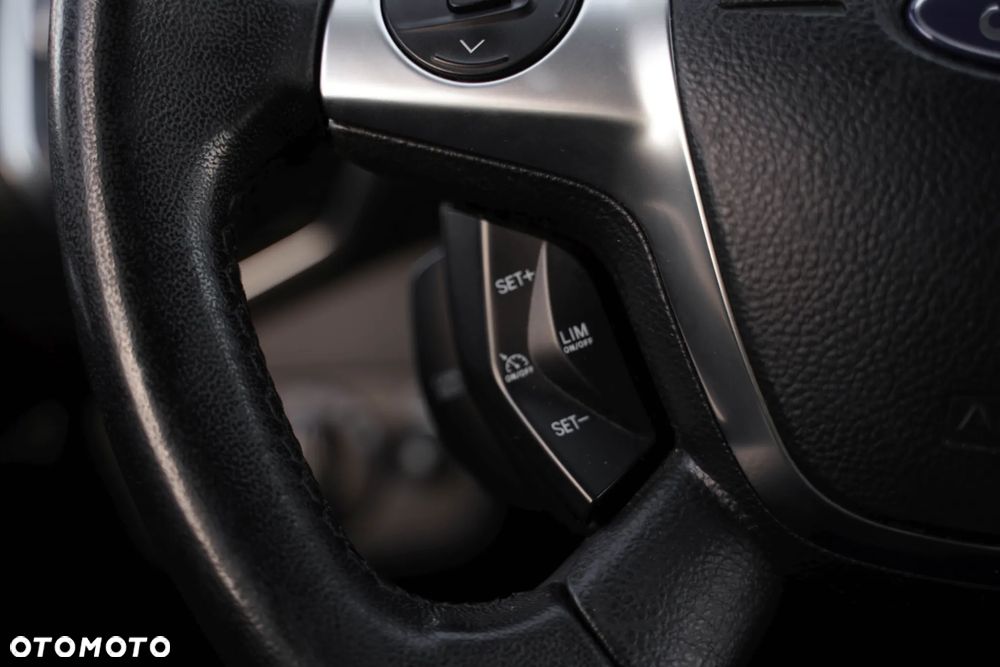 Ford Kuga 2.0 TDCi 4WD Titanium - 28