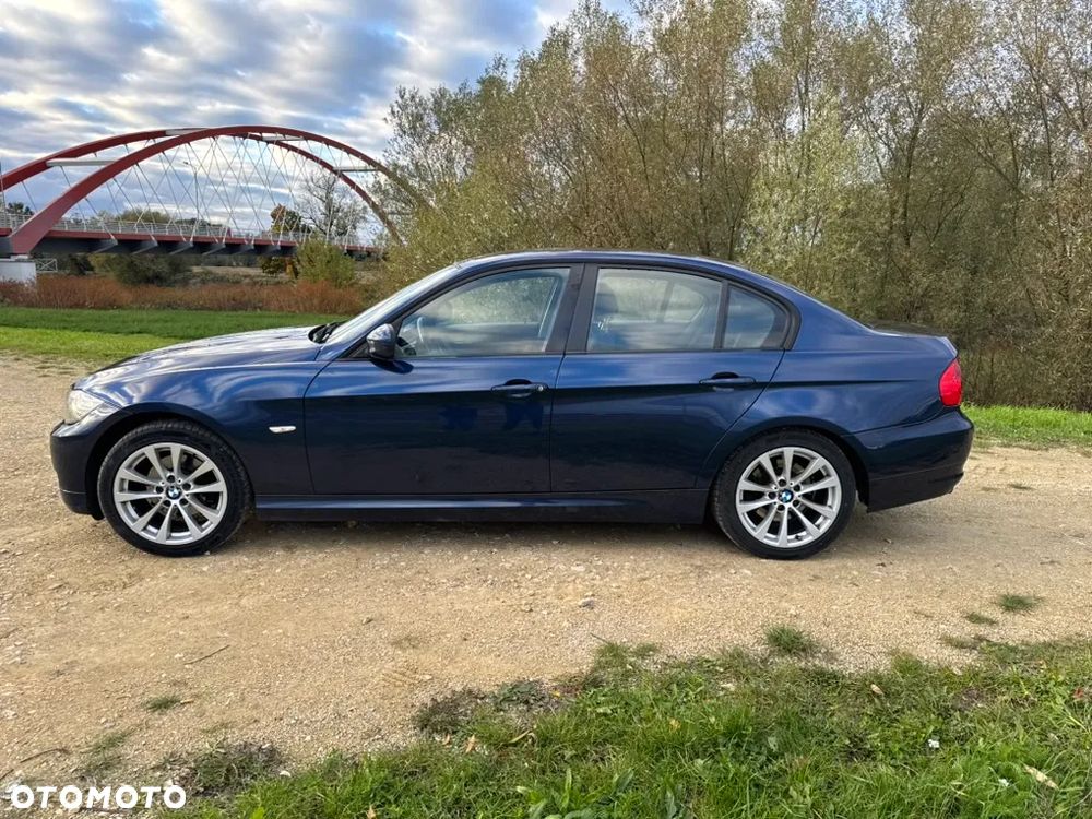 BMW Seria 3 318d - 8