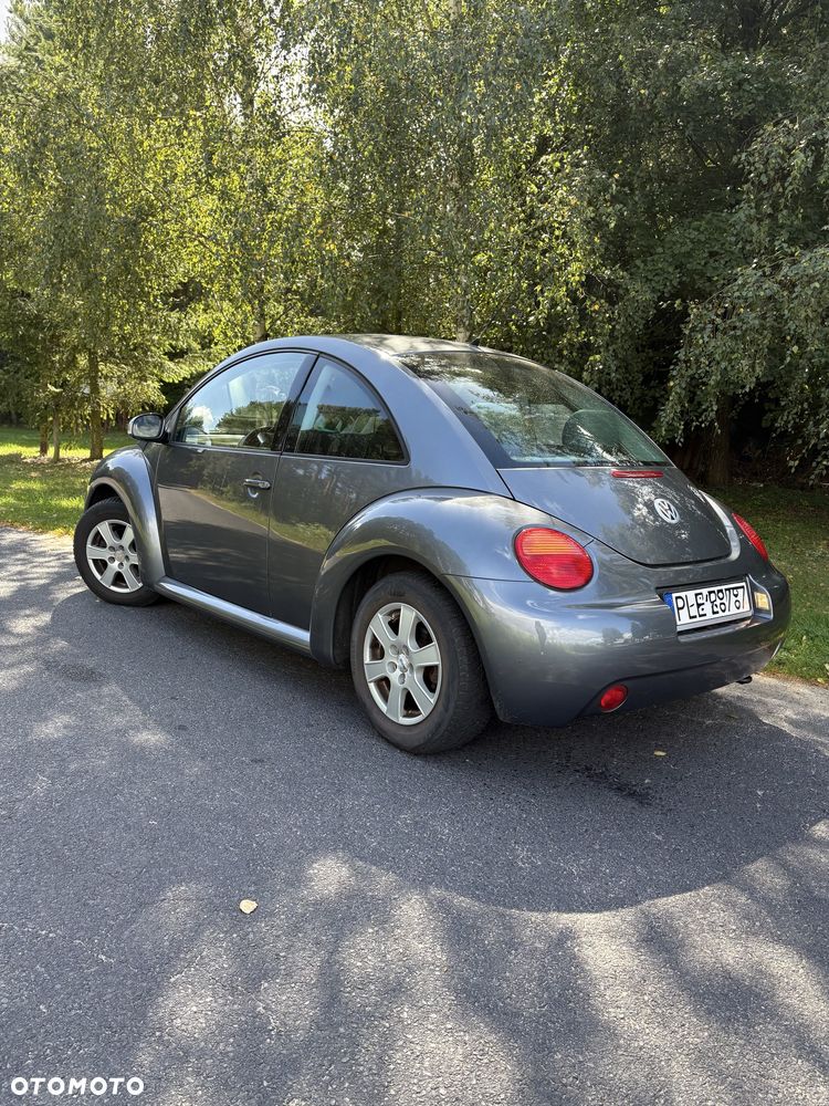 Volkswagen New Beetle - 6