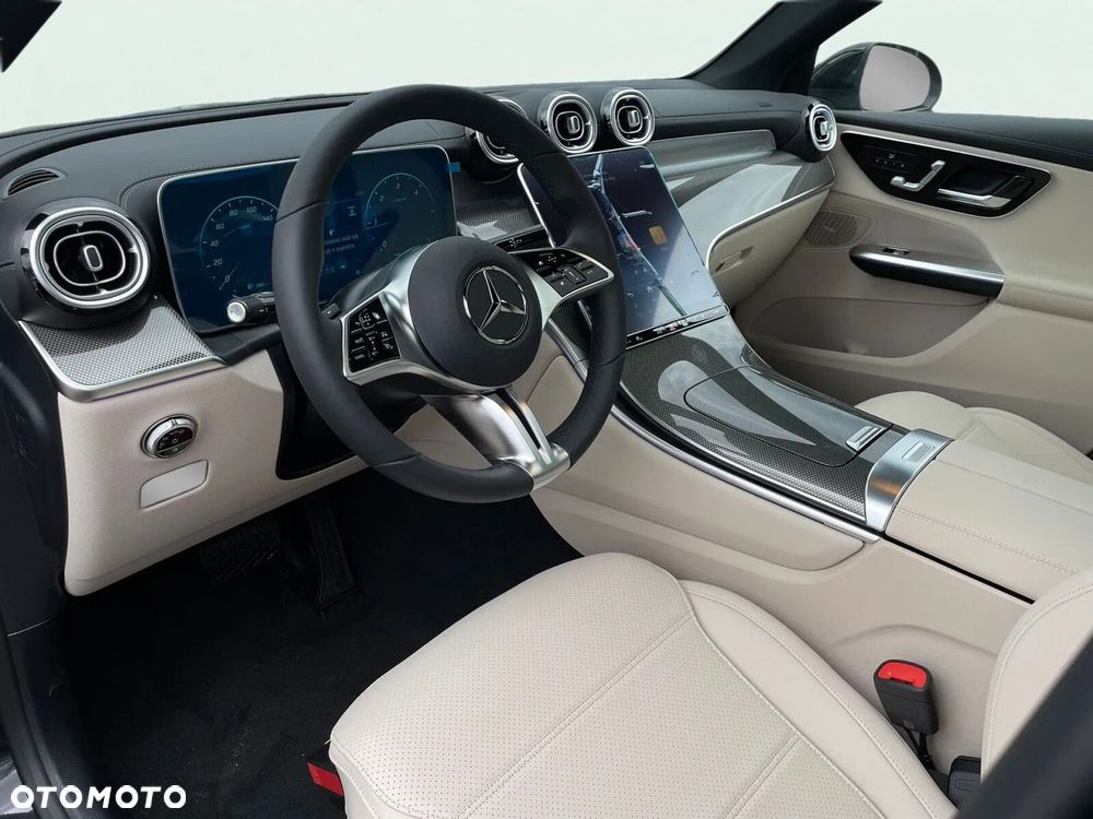 Mercedes-Benz GLC - 11