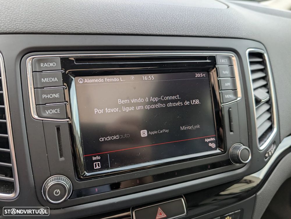 VW Sharan 1.4 TSI Highline DSG - 24