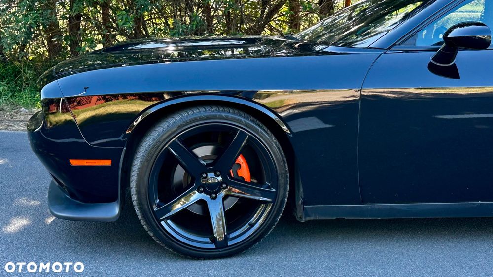 Dodge Challenger - 3