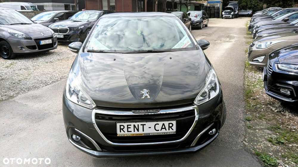 Peugeot 208 - 5