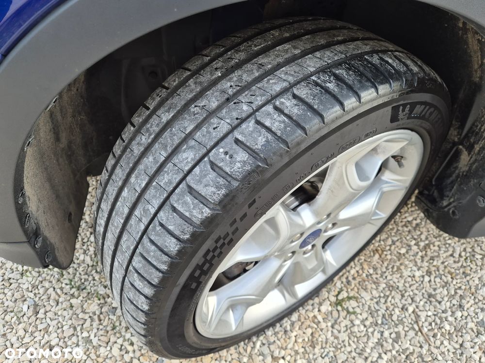 Ford Kuga 2.0 TDCi 4x4 Titanium - 5