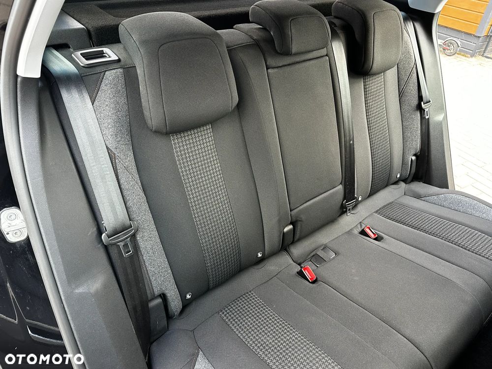 Peugeot 3008 - 23