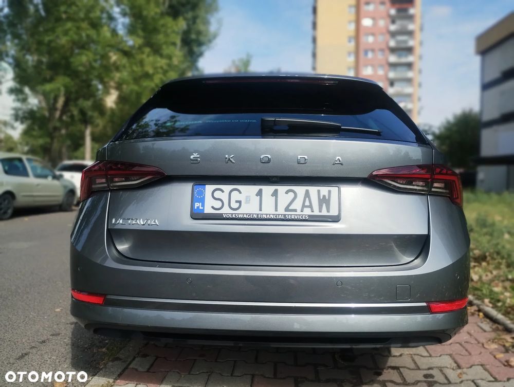 Skoda Octavia 2.0 TDI Ambition DSG - 9