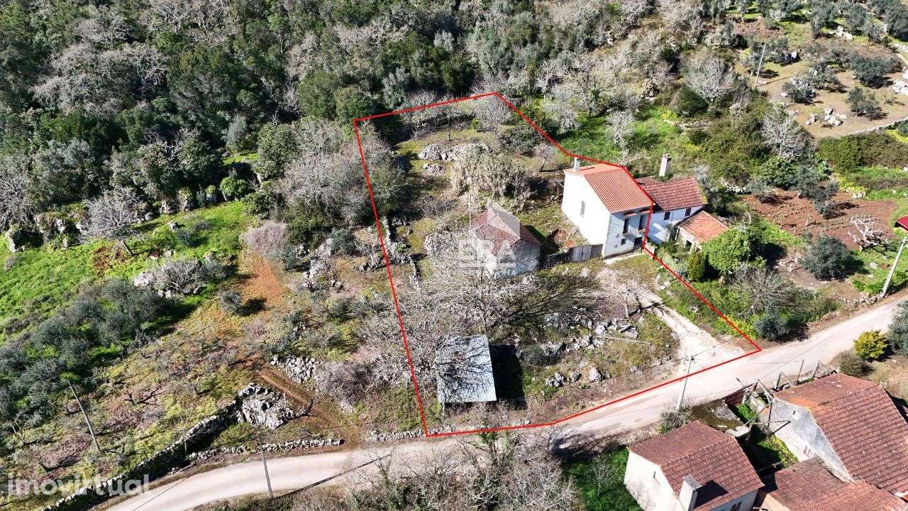 Moradia T2 localizada em Alvorge, Ansião - Grande imagem: 2/22