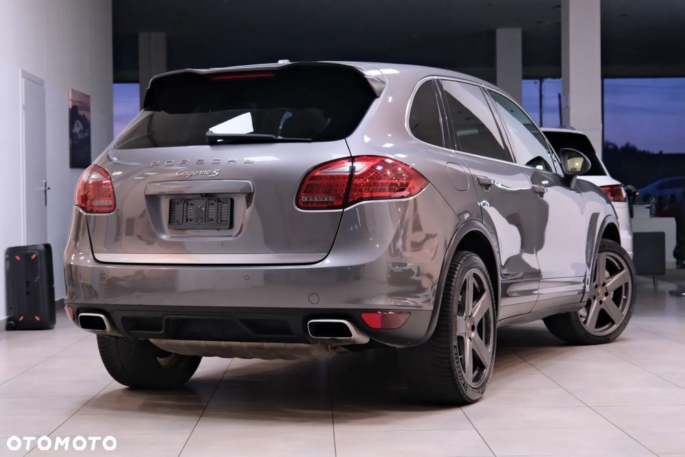 Porsche Cayenne S Tiptronic S - 11