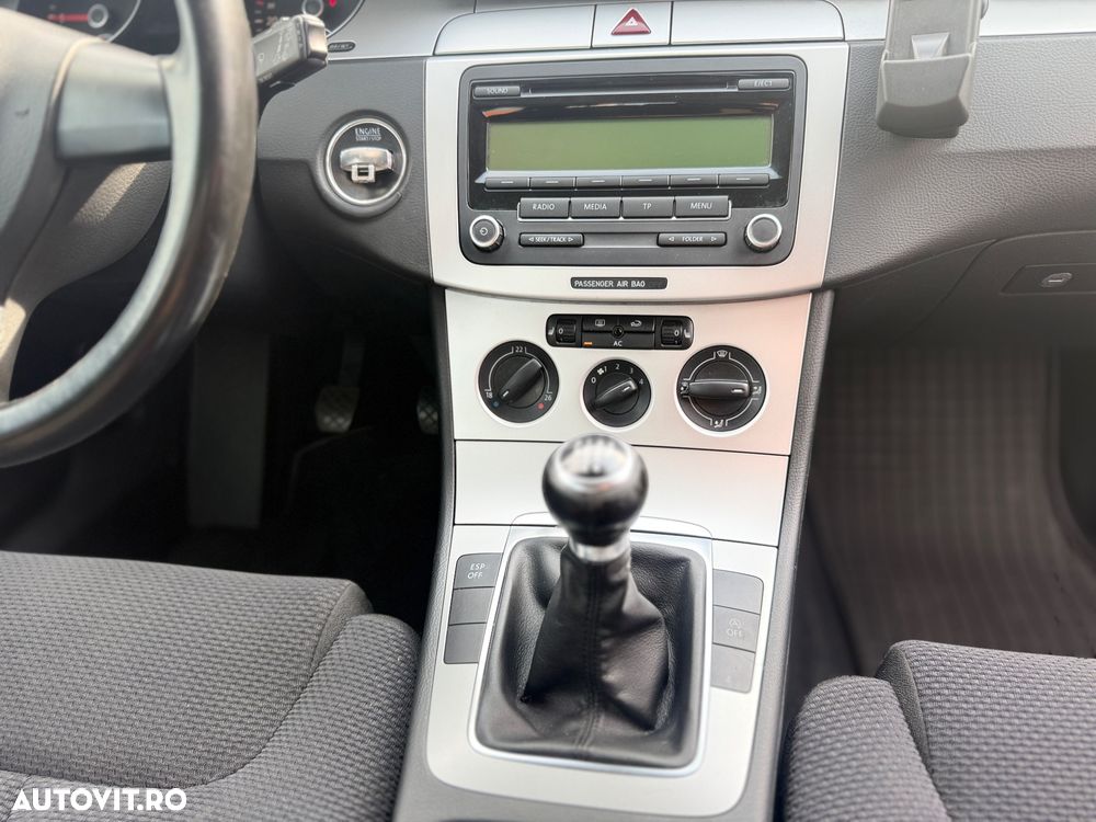 Volkswagen Passat 2.0 TDI BlueMotion Technology DPF Comfortline - 7