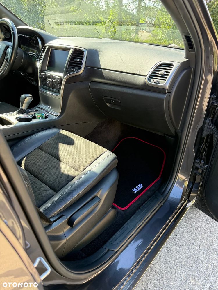 Jeep Grand Cherokee 3.6 V6 Laredo - 11