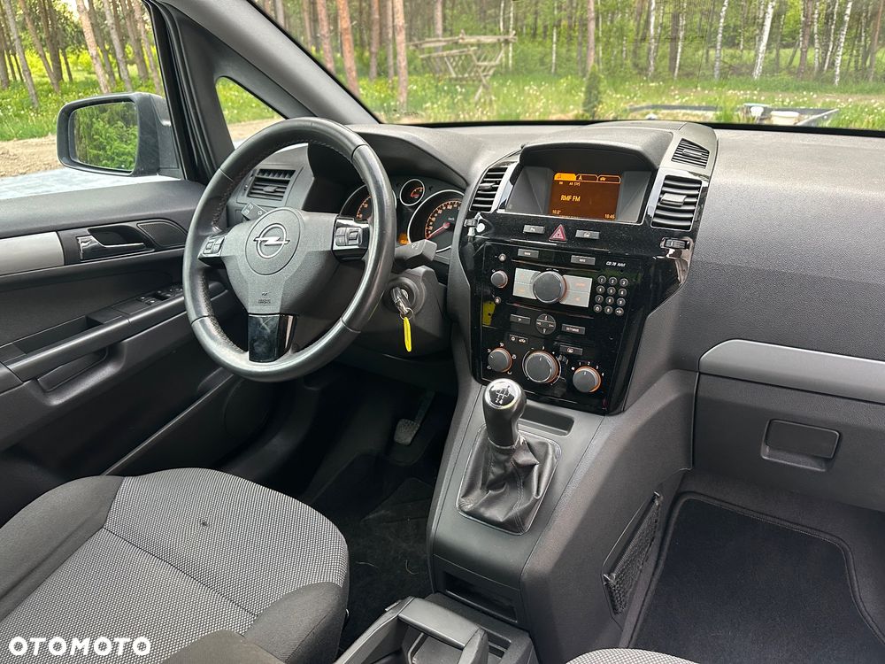 Opel Zafira 1.8 Cosmo - 7
