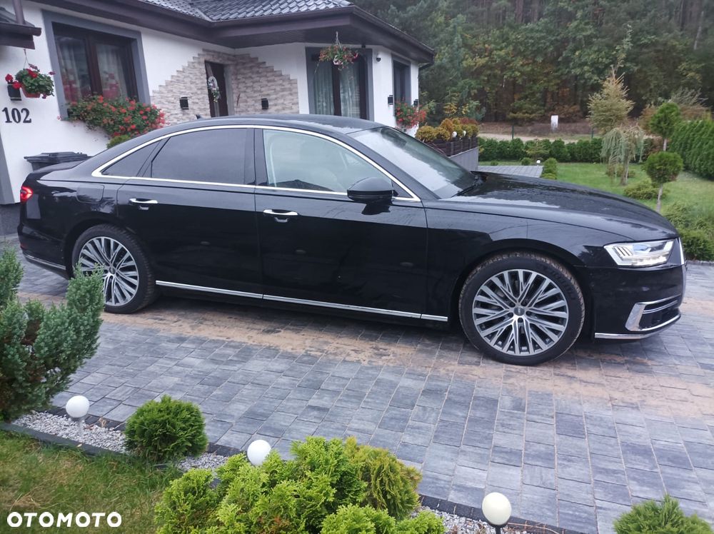 Audi A8 - 2