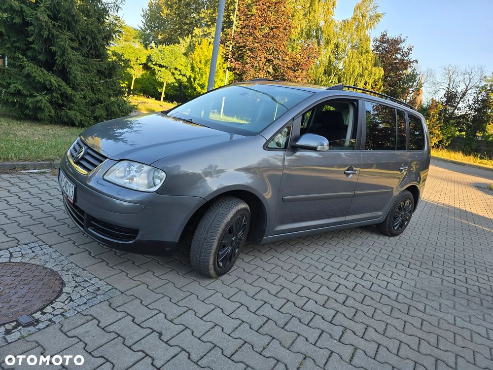 Volkswagen Touran 1.6 FSI - 22