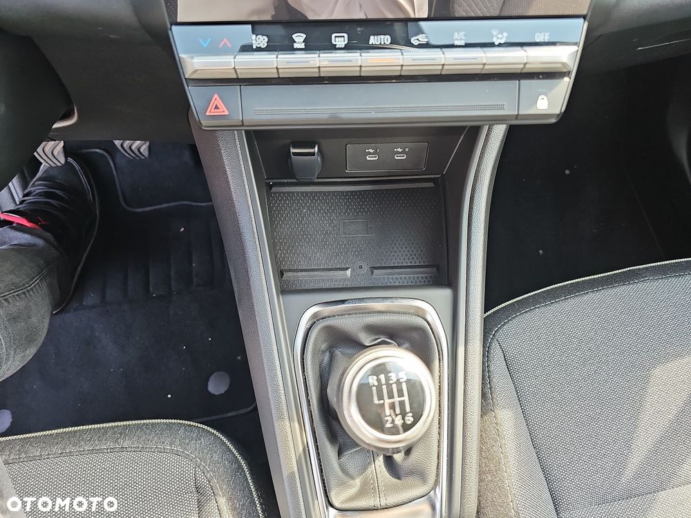 Renault Captur 1.2 TCe Techno - 18