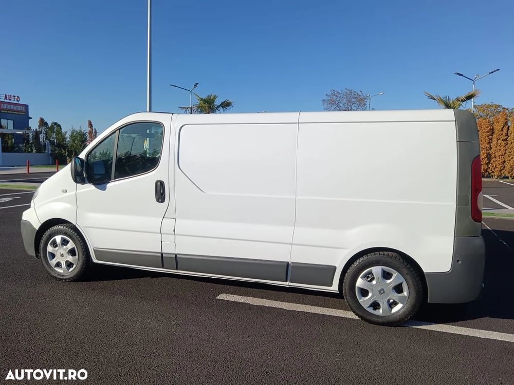 Renault Trafic - 21