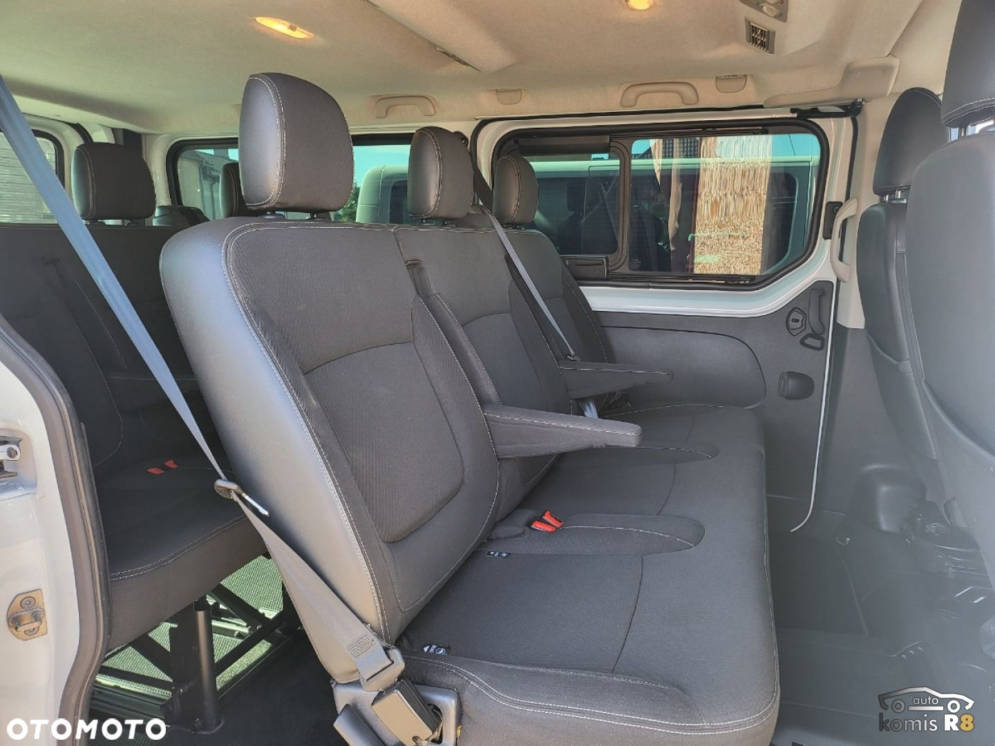 Nissan NV300 - 13