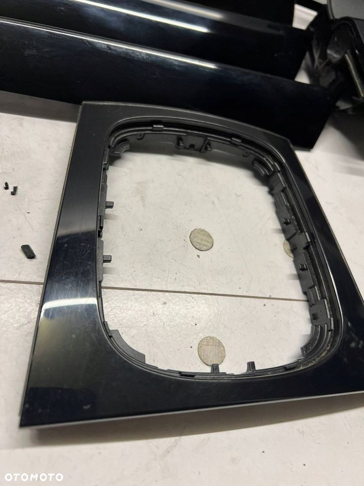 Próg przedni Audi A3 S3 A3 Sportback 8P Komplet - 9