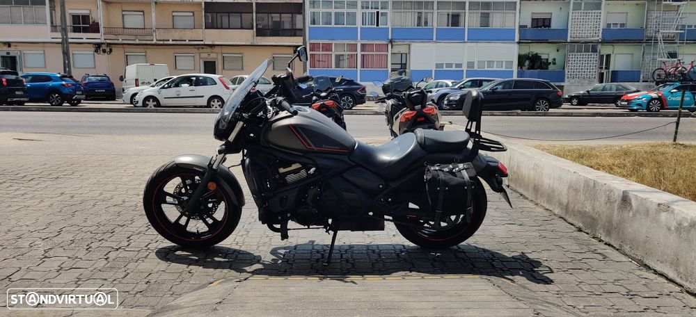 Kawasaki Vulcan 650 S - 2