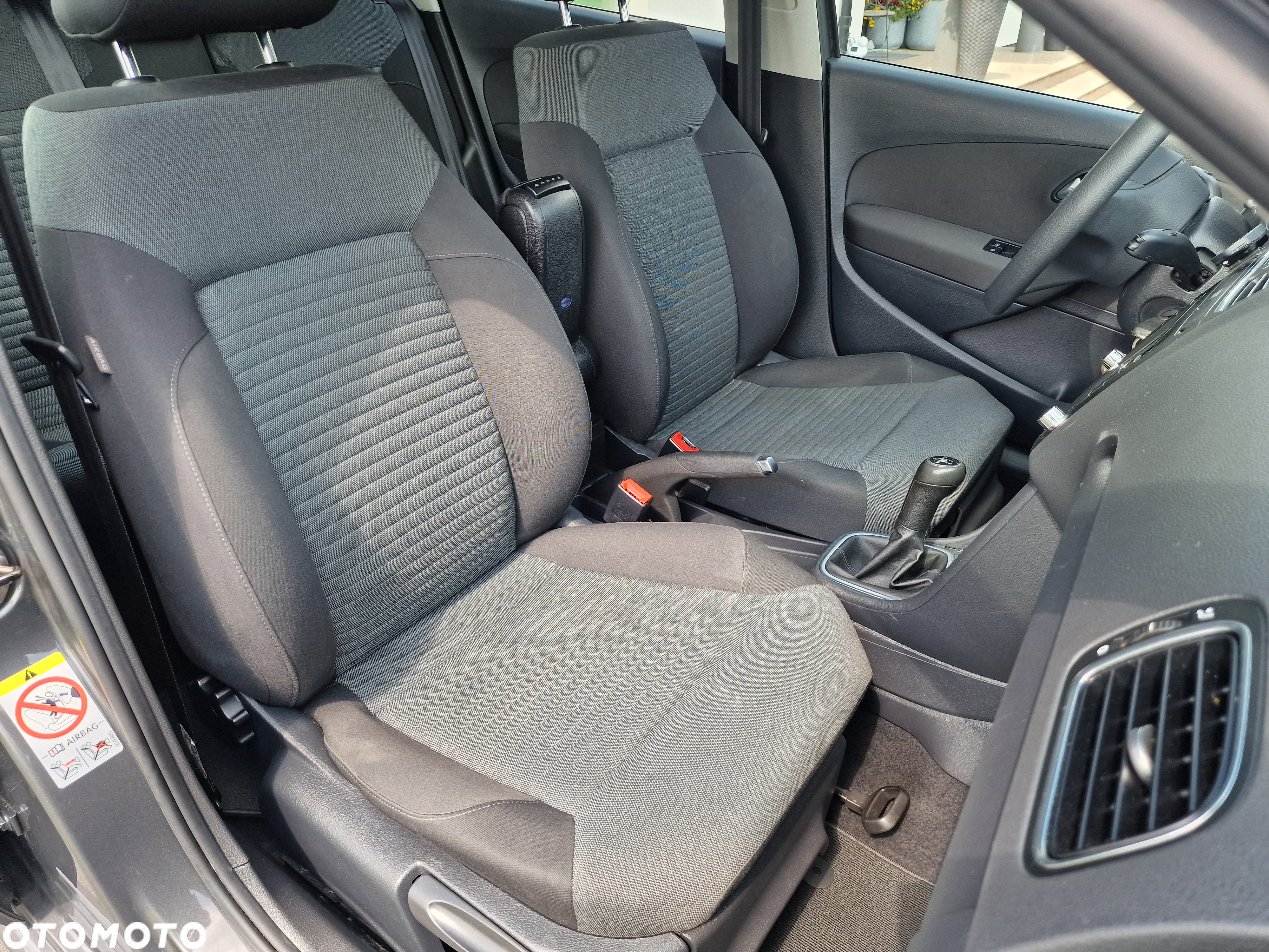 Volkswagen Polo 1.4 16V Comfortline - 27