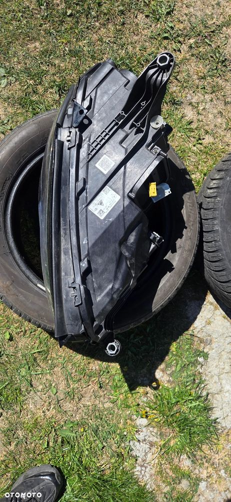 Lampa FullLED Mercedes W167 A1679068409 23/08/2024 lift - 2