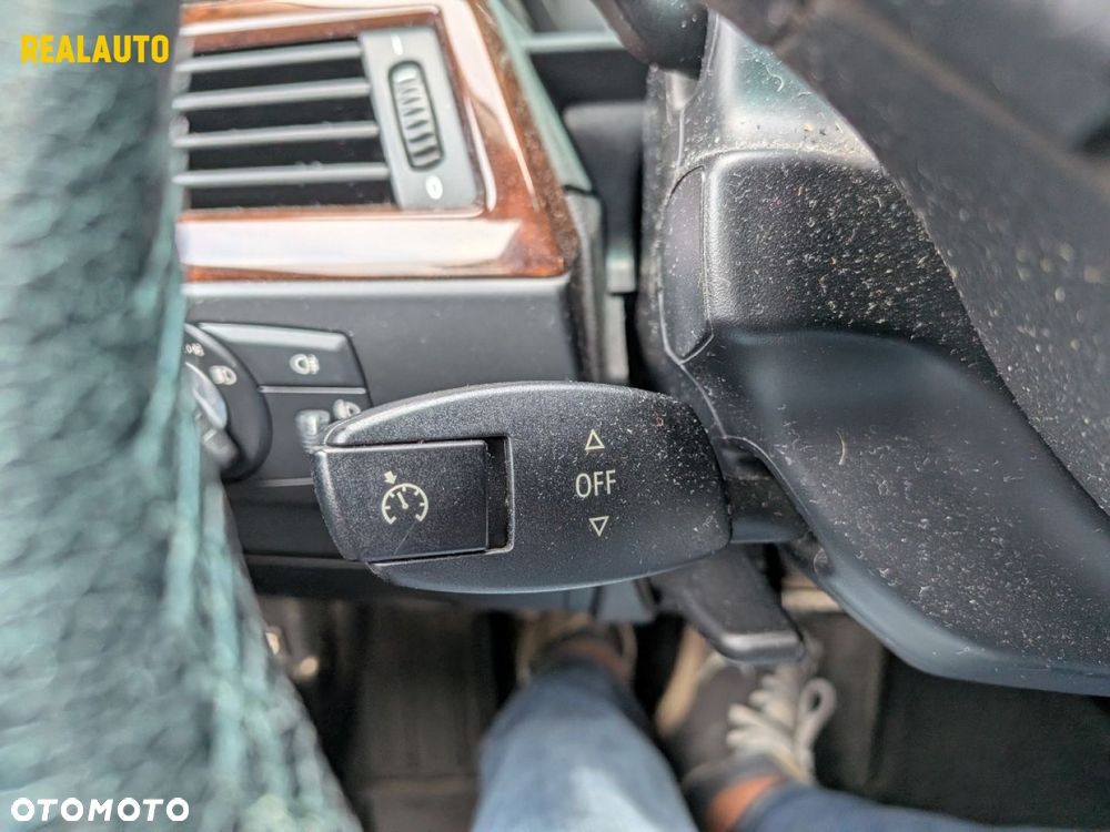 BMW Seria 5 - 16