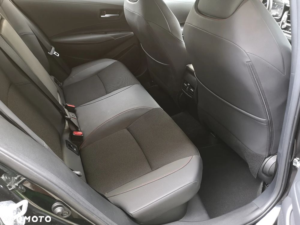 Toyota Corolla 1.8 Hybrid GPF GR Sport - 27