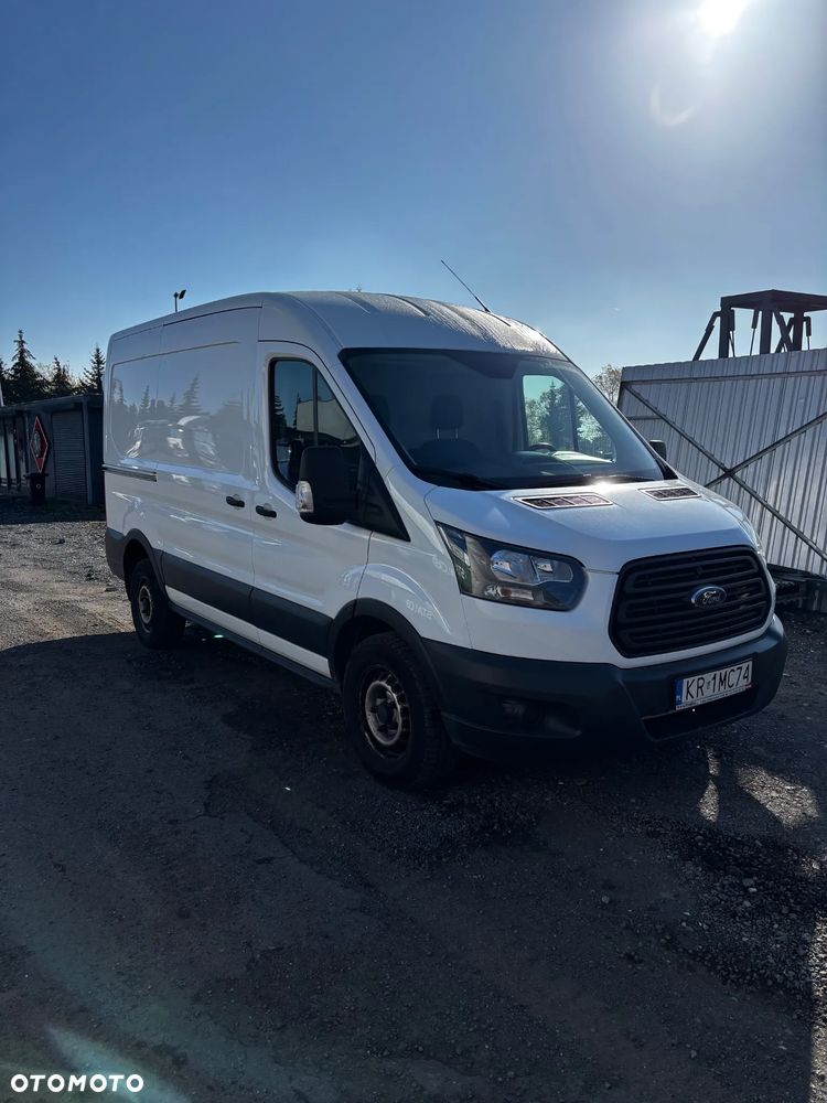 Ford Transit - 1