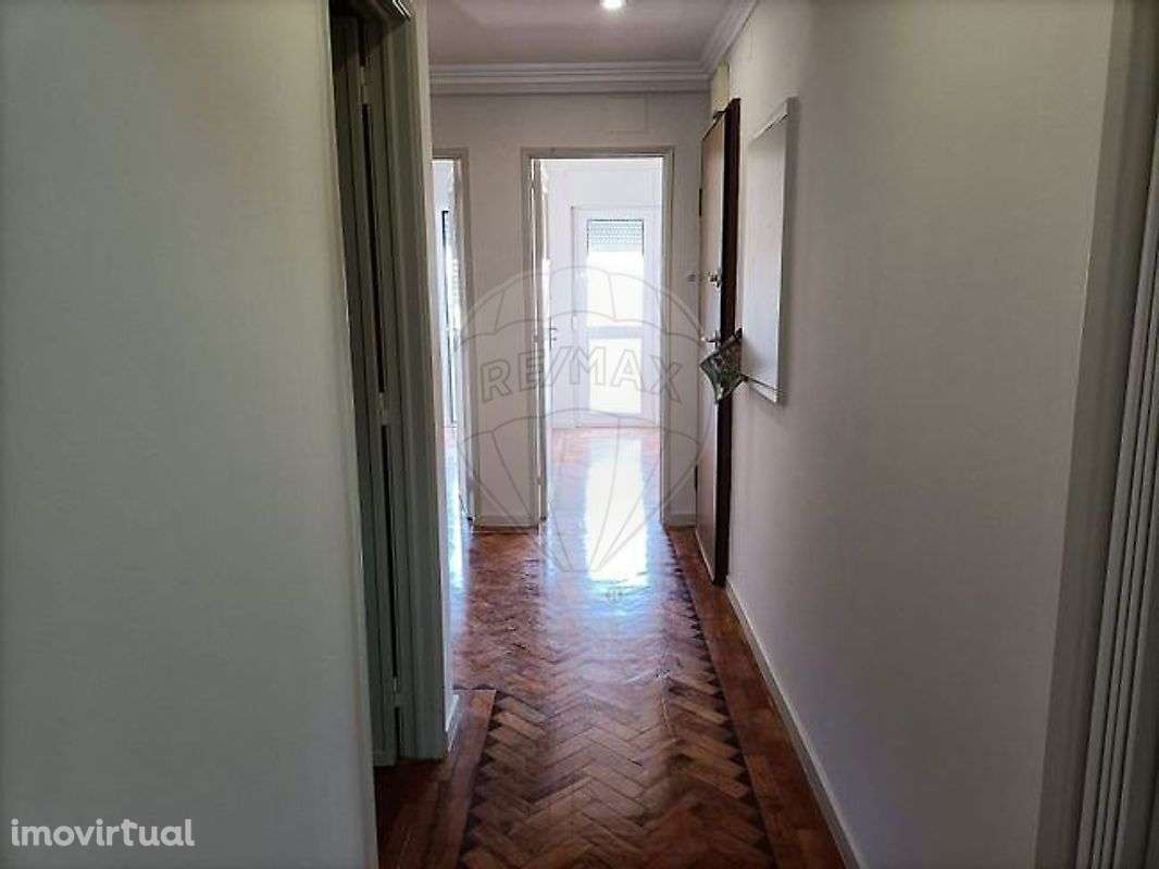 Apartamento T2 para arrendamento - Grande imagem: 2/10