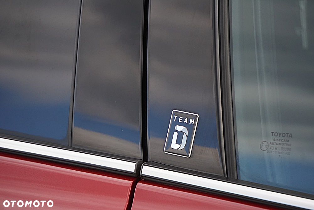 Toyota C-HR 1.2 Turbo Team Deutschland - 37