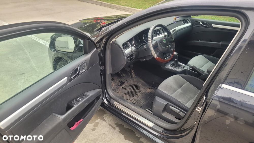 Skoda Superb 2.0 TDI Comfort - 16