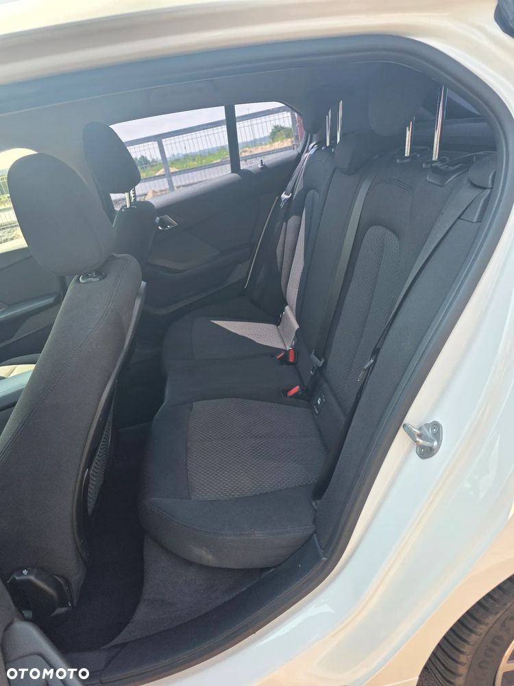 BMW Seria 1 116d Edition Metropolitan - 19