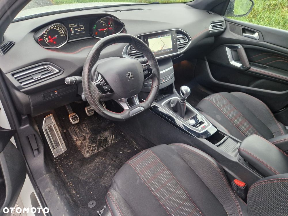 Peugeot 308 - 10