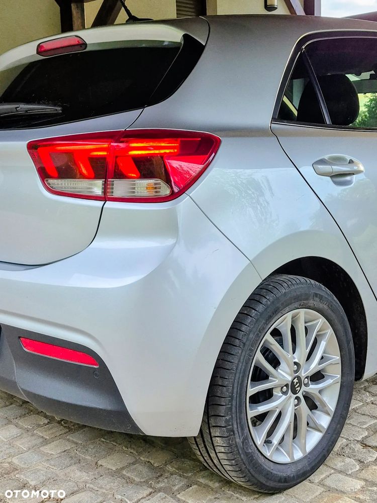 Kia Rio 1.2 XL - 1