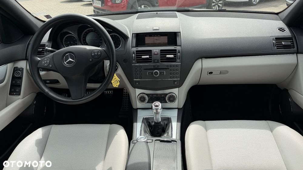 Mercedes-Benz Klasa C 180 Kompressor Avantgarde - 19