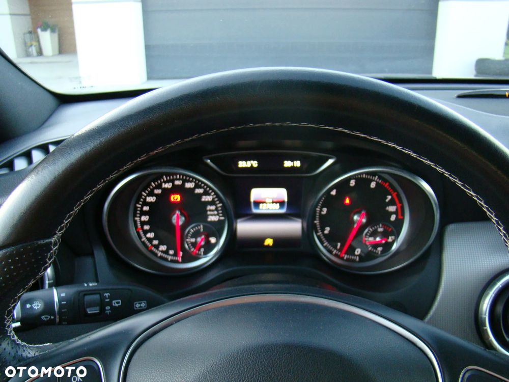 Mercedes-Benz CLA - 24