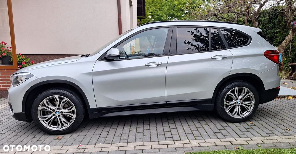 BMW X1 xDrive18d Business Edition - 3