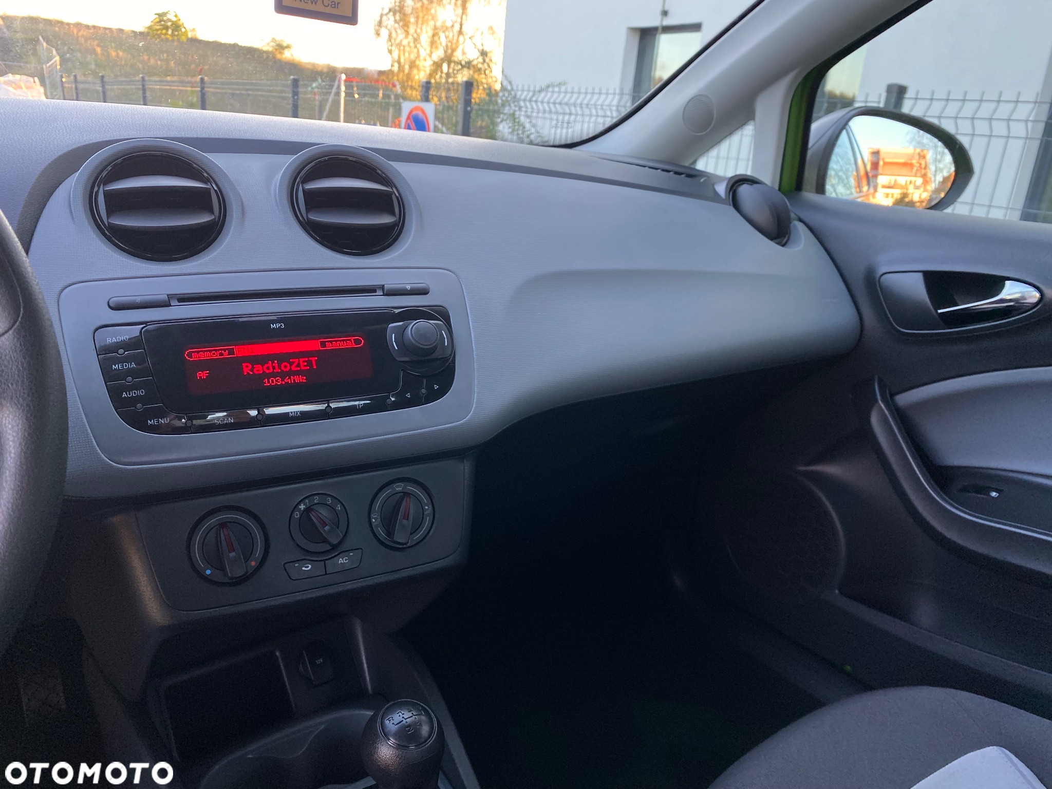 Seat Ibiza 1.4 16V Reference - 32