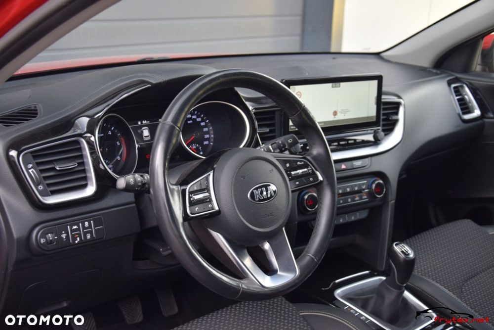 Kia XCeed - 19