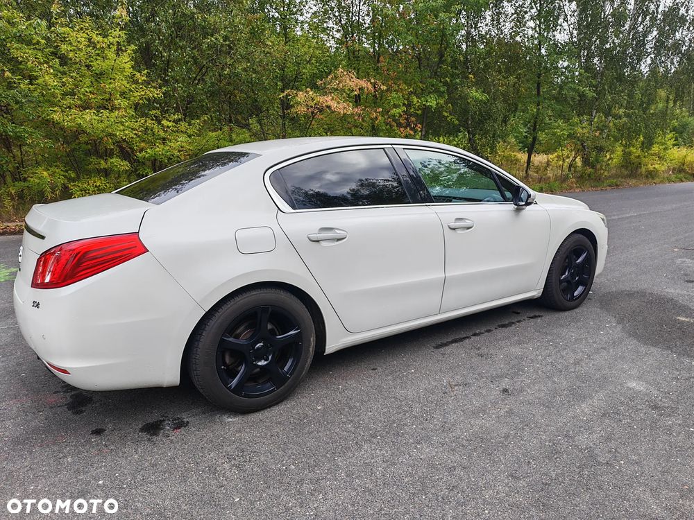 Peugeot 508 RXH Hybrid4 - 10