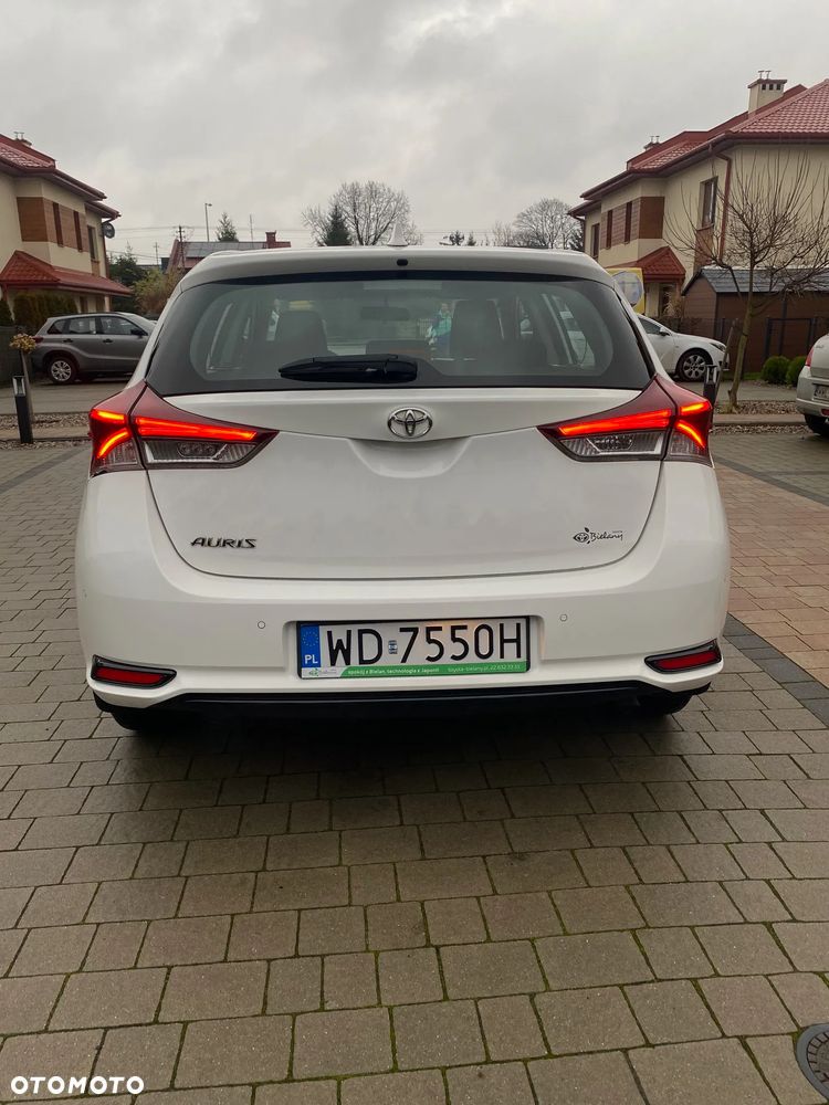 Toyota Auris 1.33 VVT-i Active - 26