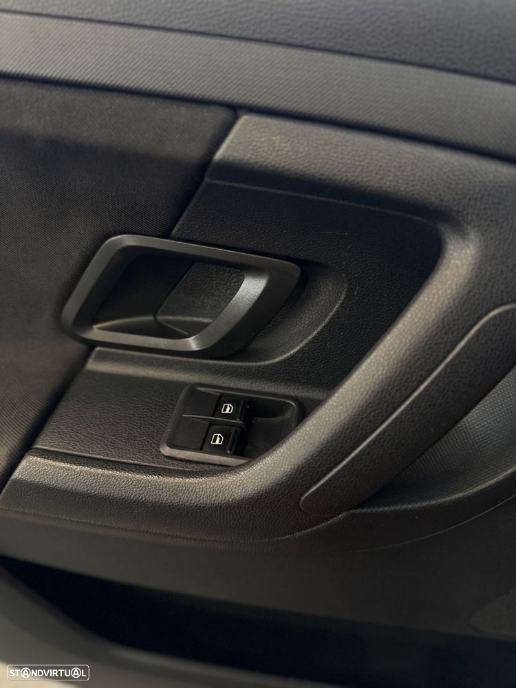 Skoda Fabia 1.2 Family - 15